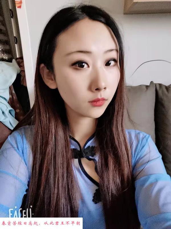 铁西滑翔大胸妹 第3张