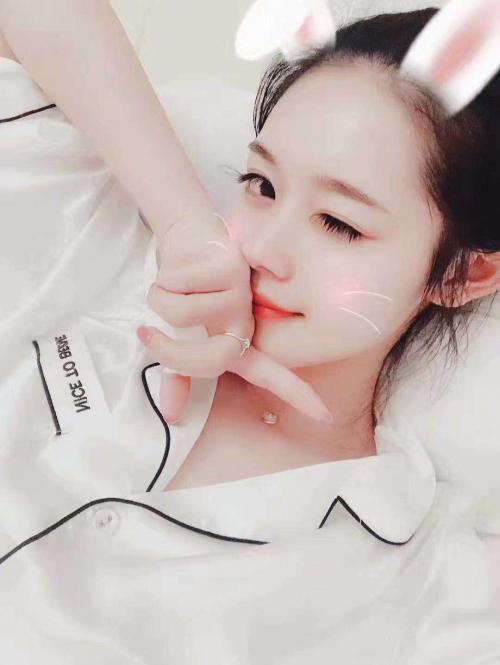 园区甜美妹子嘟嘟 第2张
