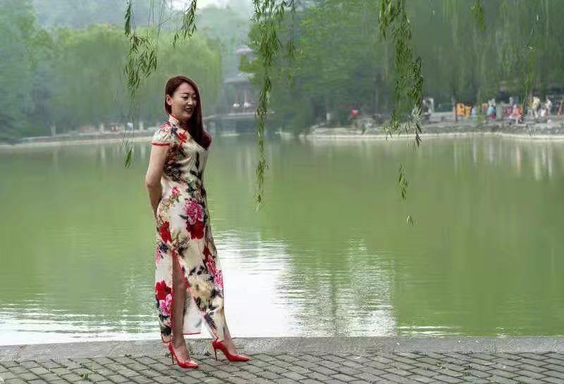 半熟女一个价格合适 第1张