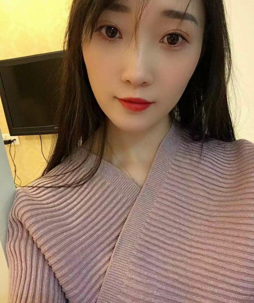 扬州扬州万达温柔撩人妹子 第3张
