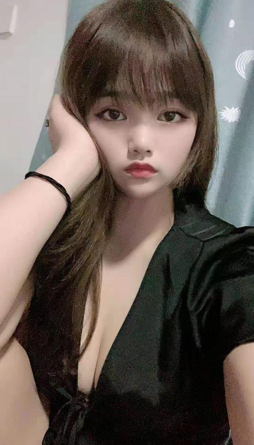 白云同和小丽 第1张