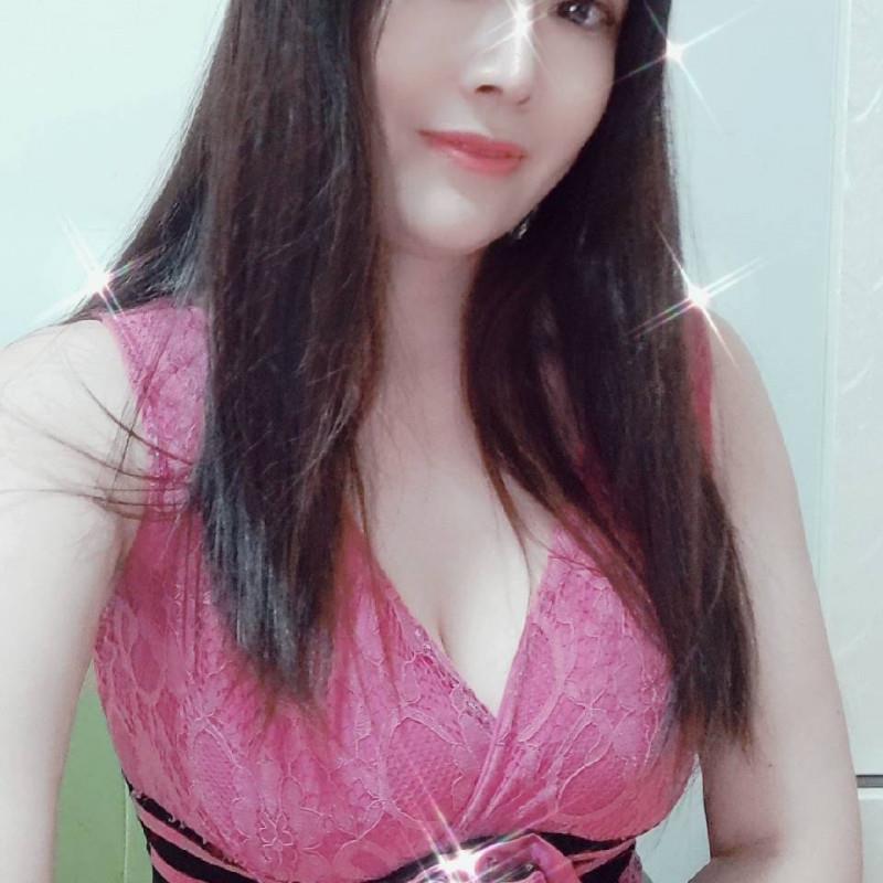 经开区肤白美熟女 第1张
