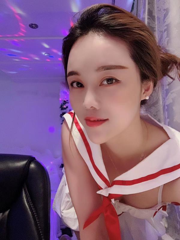 颜值不错的小姐姐 第1张