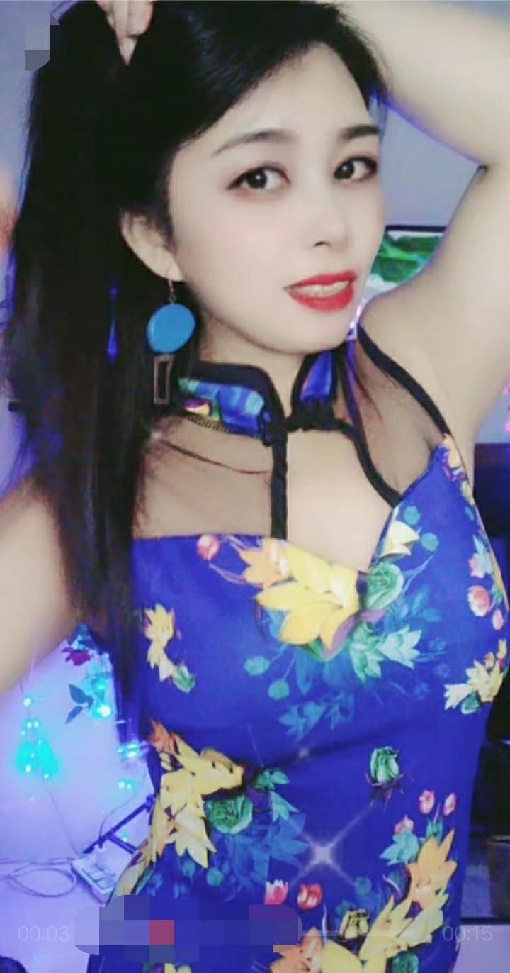 海珠区瑜伽少妇，一字马 第1张