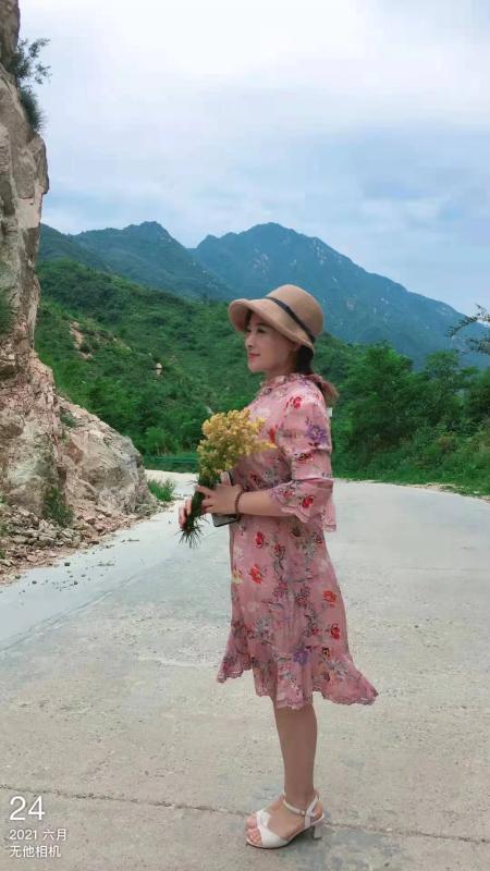 北郊花开蝶舞姐姐 第2张