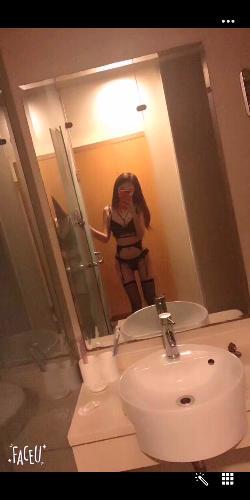 爱穿制服的年轻漂亮小姐姐 第1张