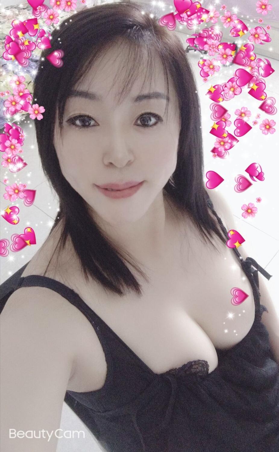 胸大熟女全套服务 第2张