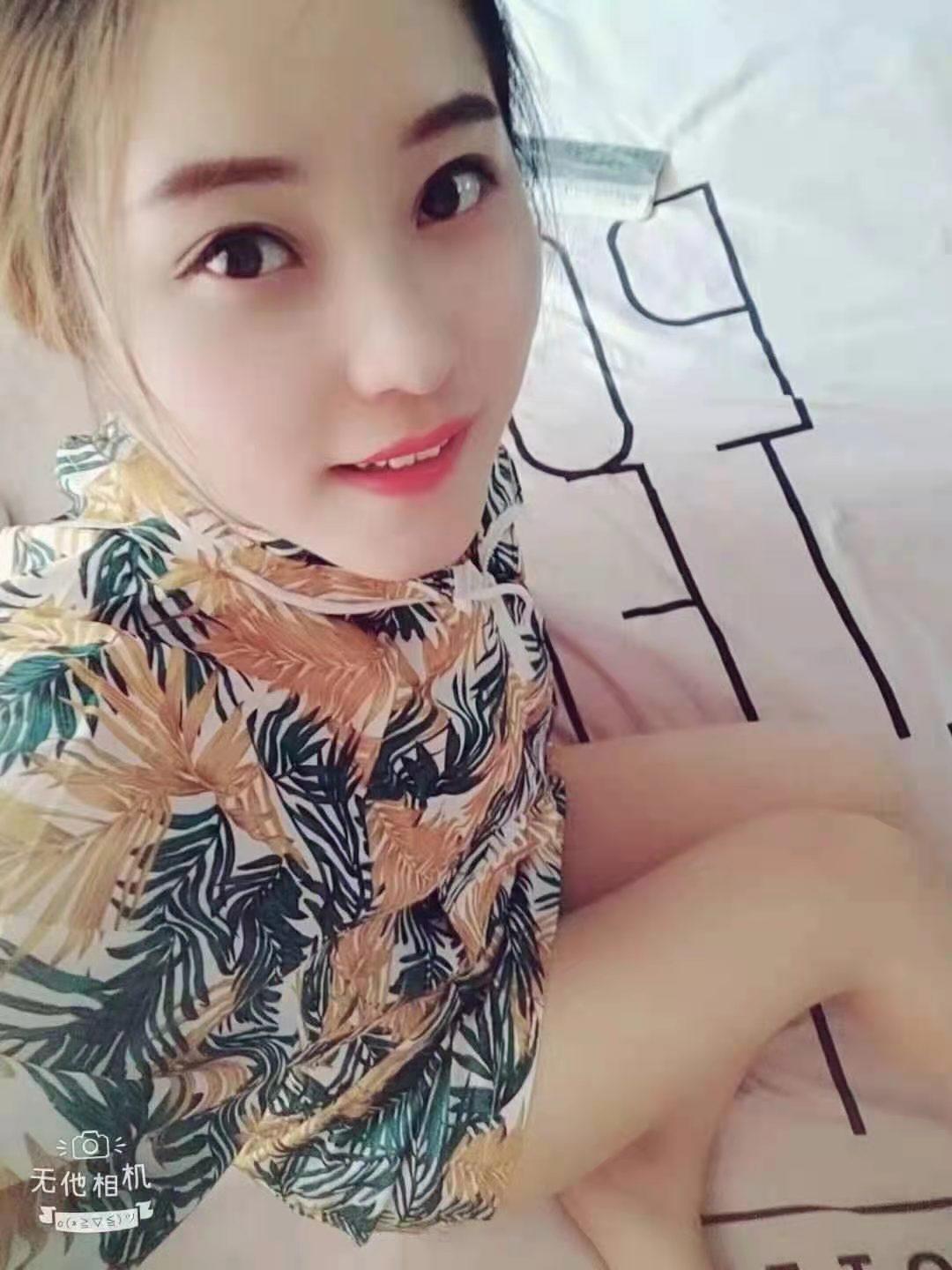 马连道世纪茶贸搞到真正的美女了!颜值超正,身段一流... 第1张