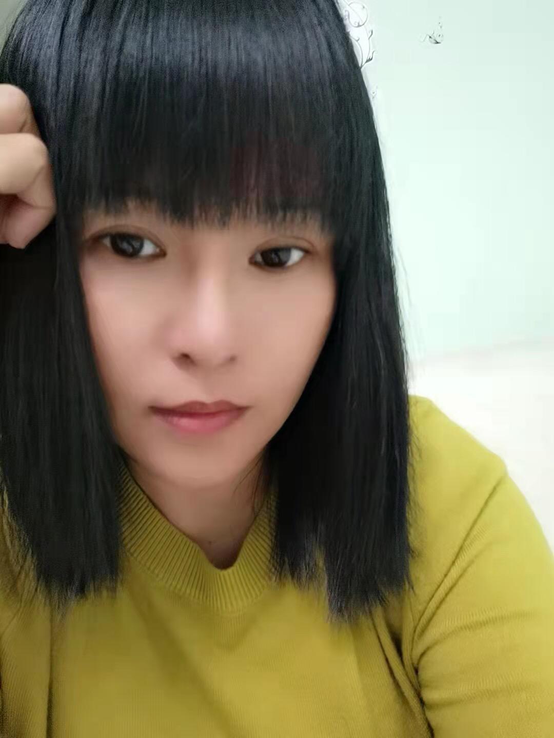艺馆工作的清纯大胸妹子，真人比照片好看点 第1张