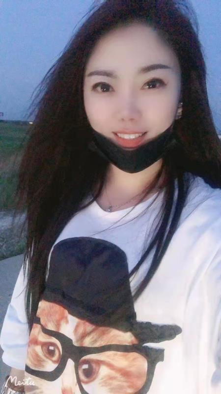 刚下水的温柔淑女,明媚大方4张泻火很有格调 第1张