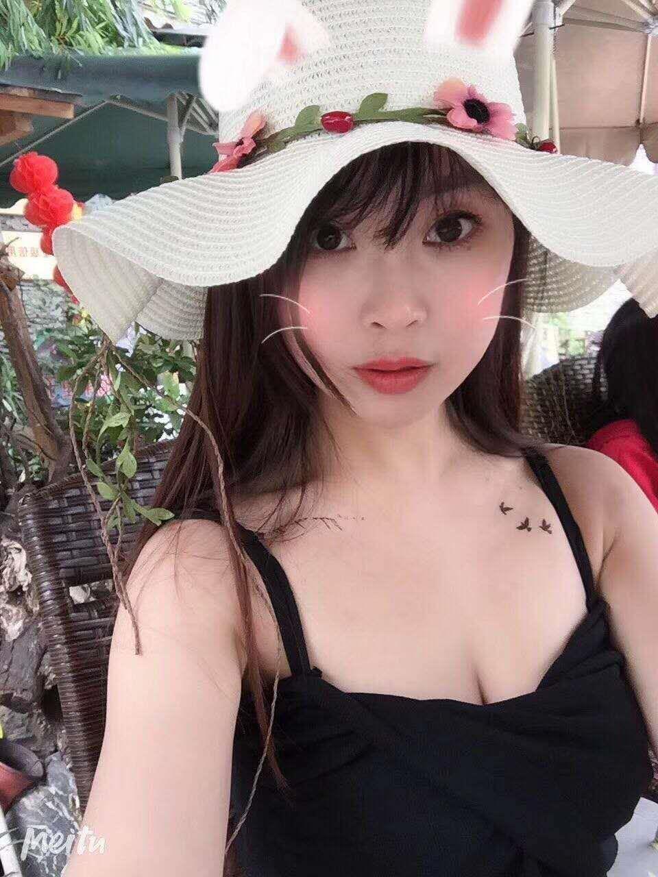号称‘瑜伽教练’的白皙细腰丰乳妞！值57~ 第4张