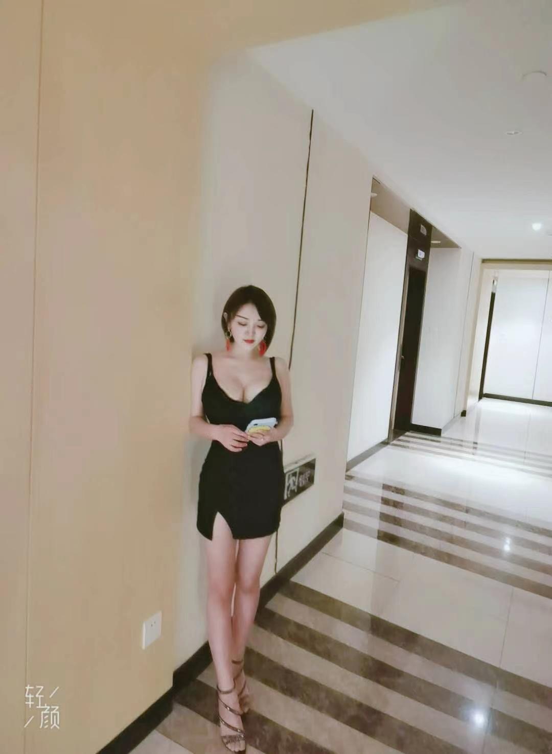 龙华小性感贝贝 第2张